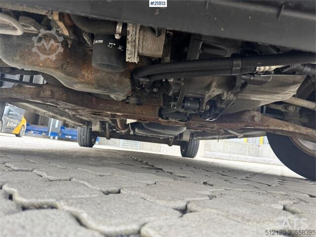 Panel van Ford Transit 4x2 Van with 2 Sets of Tires