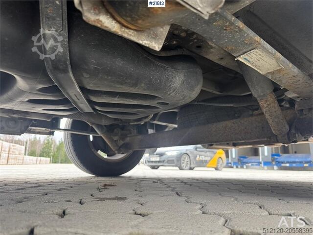 Panel van Ford Transit 4x2 Van with 2 Sets of Tires