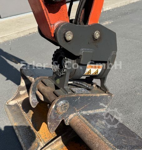 Minibagger KUBOTA KX 027-4, POWERTILT,  1 Grabenräumer, 1 TL