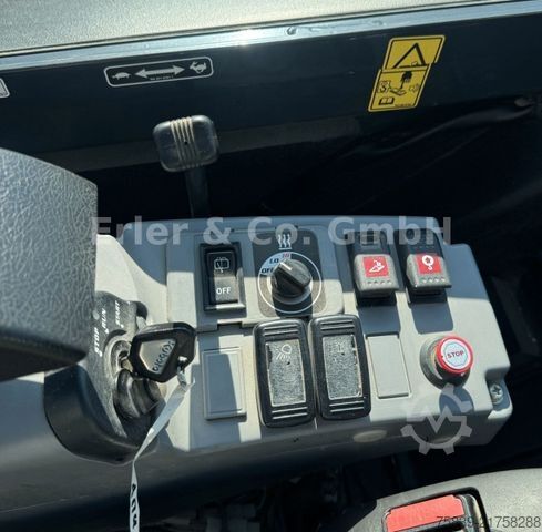 Minibagger KUBOTA KX 027-4, POWERTILT,  1 Grabenräumer, 1 TL