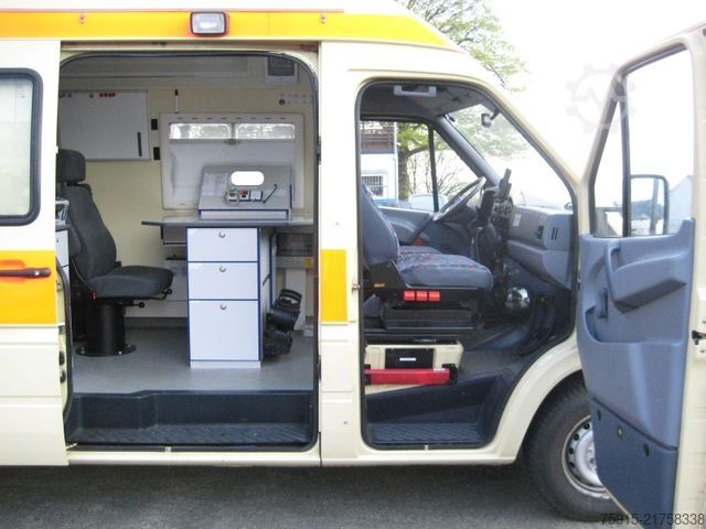 Kastenwagen Wohnmobil / Campervan MERCEDES-BENZ 312 D-KA Sprinter Einsatzleitung (ex-RTW) BINZ