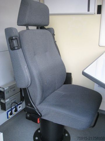 Kastenwagen Wohnmobil / Campervan MERCEDES-BENZ 312 D-KA Sprinter Einsatzleitung (ex-RTW) BINZ