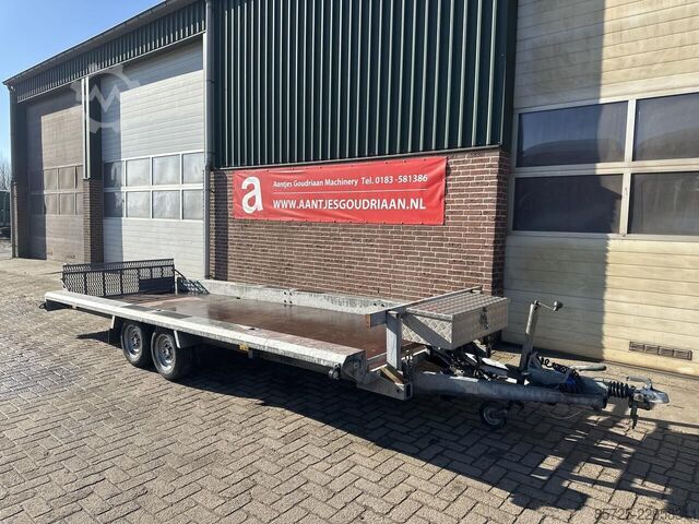 Maschinentransporter  Machinetransporteur - Gebruikt