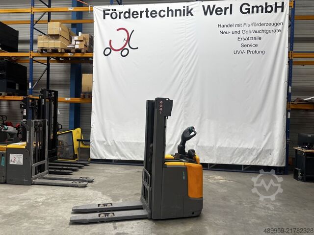 High Lift stacker Jungheinrich ERC 214