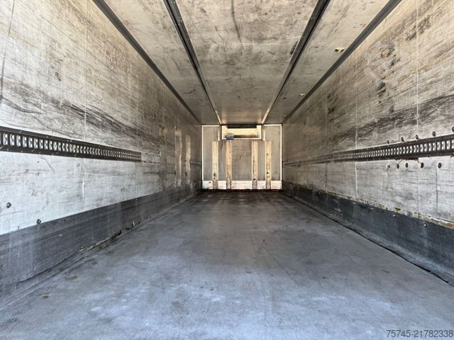 Refrigerated truck SCANIA P 280 Kühlkoffer mit BÄR Ladebordwand / Kiesling
