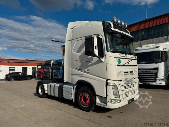 Standard tractor unit VOLVO FH 460 * STANDKLIMA * GLOBETROTTER *