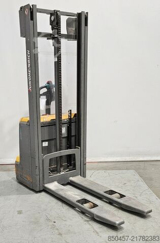 Pallet Stackers Jungheinrich EJC 112 LI ION 3.2m/ 698h/ 2020y