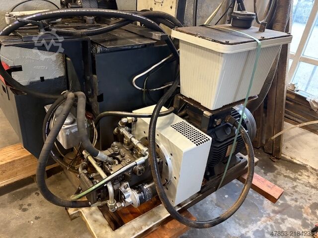 Moulder WEINIG HYDROMAT 23