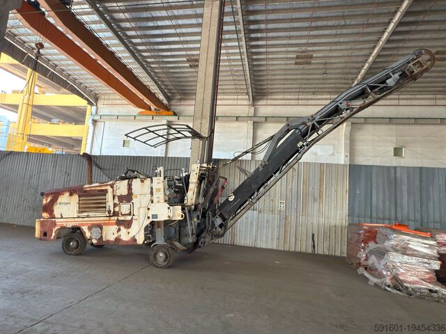Asphalt milling machine Wirtgen W1000L