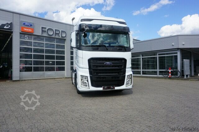 Standard tractor unit Ford Trucks F-MAX 4x2 NEU Sonderpreis Vorführmaschine