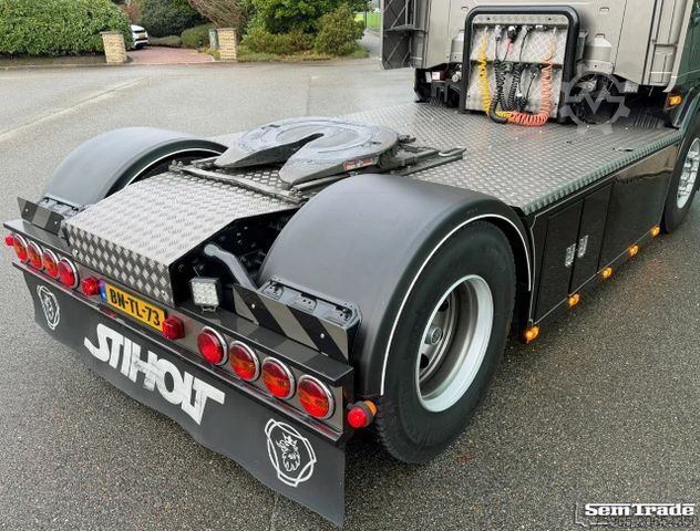 Standard tractor unit SCANIA R164-480 V8 KING RETARDER MANUAL GEARBOX SHOWTRU