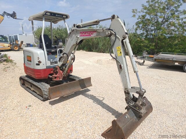 Mini Excavator < 7t Takeuchi TB23R with 3 excavator buckets
