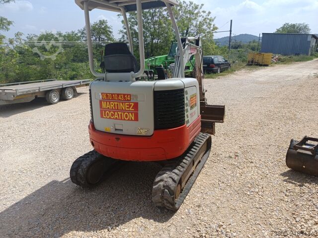 Mini Excavator  < 7t Takeuchi TB23R with 3 excavator buckets