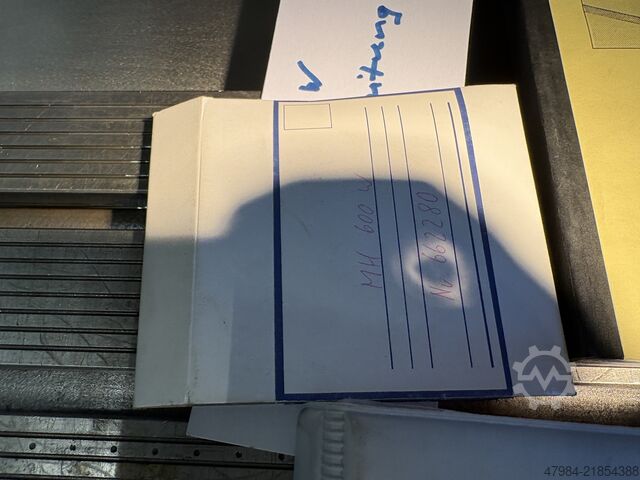 Vertical machining center DECKEL MAHO MH 600 B