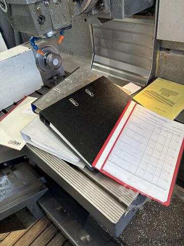 Vertical machining center DECKEL MAHO MH 600 B