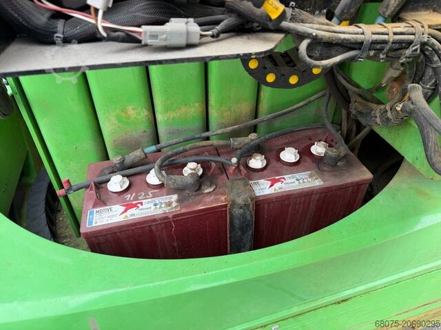 Articulated boom lift JLG Toucan 12 E Plus