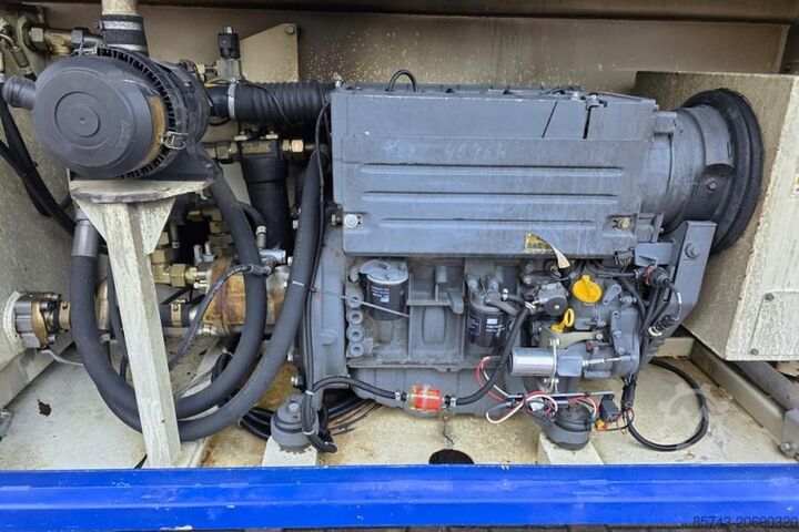 Articulated boom lift Liftlux SL210-25D4WDS/P Diesel, Hydraulic Deck Extension,