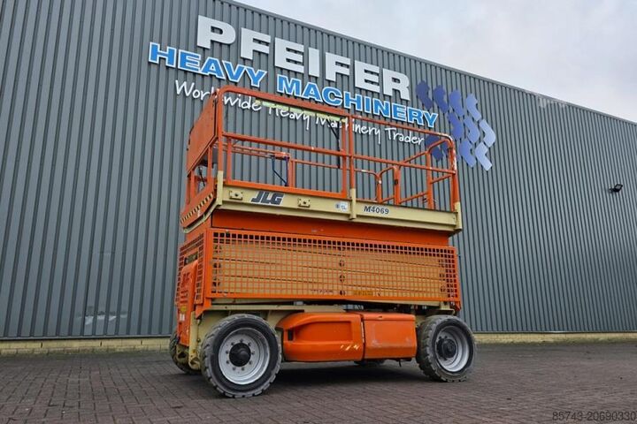 Scissor lift JLG M4069 Hybrid, 14.2m Working Height, 360kg Capacity