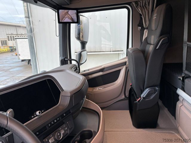 LKW mit Getränkeaufbau DAF FAN XG 480 Swing-Board-Aufbau Mitnahmestapler