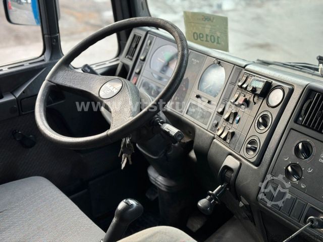 LKW mit Pritsche (offen) MAN 27.403 6x6 Pritsche + HIAB-Ladekran