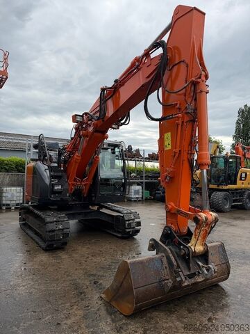 Raupenbagger Hitachi ZX 135 US-6
