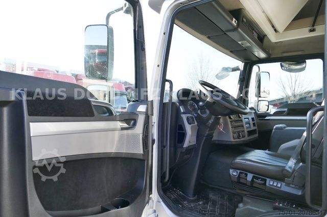 Viehtransporter LKW MAN TGM 18.290 Pferdetransport Wohnwagen Slide-Out