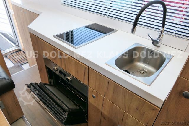 Viehtransporter LKW MAN TGM 18.290 Pferdetransport Wohnwagen Slide-Out