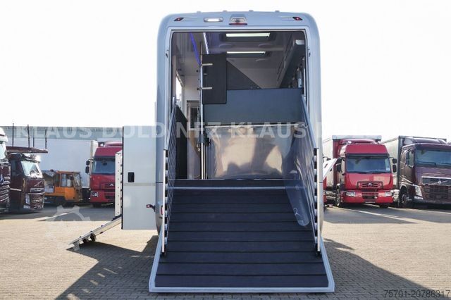 Viehtransporter LKW MAN TGM 18.290 Pferdetransport Wohnwagen Slide-Out