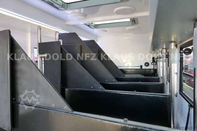 Viehtransporter LKW MAN TGM 18.290 Pferdetransport Wohnwagen Slide-Out