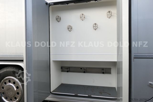 Viehtransporter LKW MAN TGM 18.290 Pferdetransport Wohnwagen Slide-Out