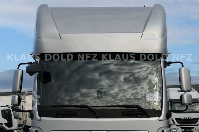 Viehtransporter LKW MAN TGM 18.290 Pferdetransport Wohnwagen Slide-Out