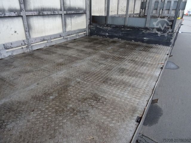 Getränkeauflieger  3Achs Jumbo*Gross Flügler*hydr. Schwenkwand*zert