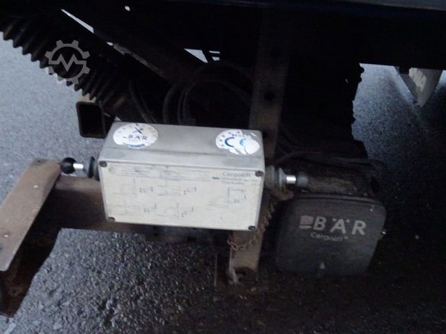 Box truck SCANIA P 320*7,3m Schwenkwand*Lift/Lenk*LBW*2x AHK*Diff