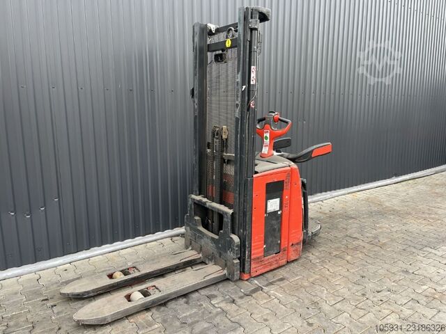 Stand-on stacker Linde L20AP