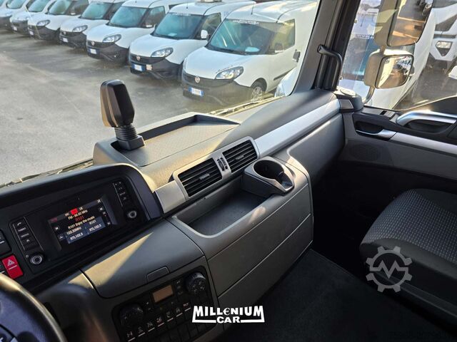 LKW mit Pritsche & Plane MAN TGM 18-340 CENTINATO 5,60 EURO 6