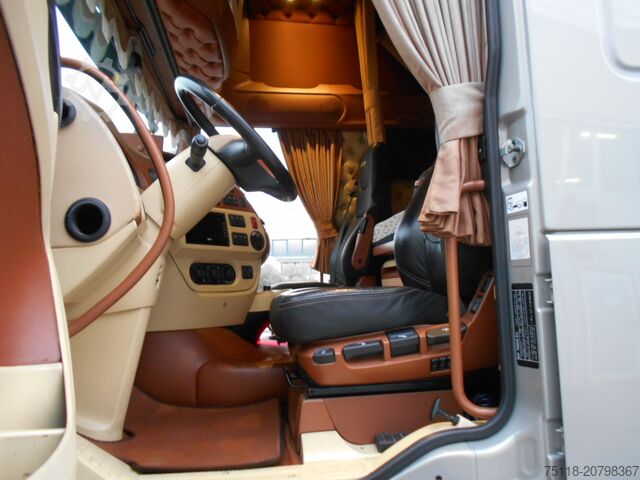 LKW mit Pritsche & Plane DAF XF510 6x2 CENTINA + SPONDA