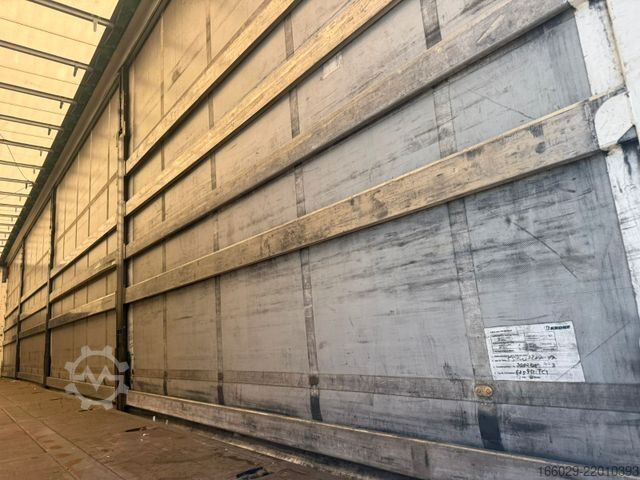 Open semitrailer with tarp KRONE Coil Liner Schiebeplane