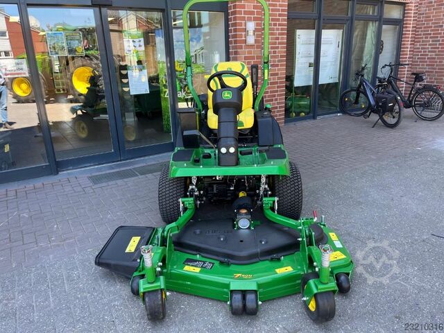 John Deere F1570 inkl. 1,52mtr. Mähwerk John Deere F1570 inkl. 1,52mtr. Mähwerk