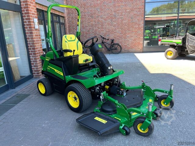 John Deere F1570 inkl. 1,52mtr. Mähwerk John Deere F1570 inkl. 1,52mtr. Mähwerk