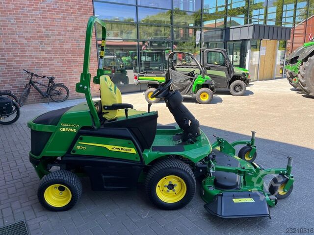 John Deere F1570 inkl. 1,52mtr. Mähwerk John Deere F1570 inkl. 1,52mtr. Mähwerk