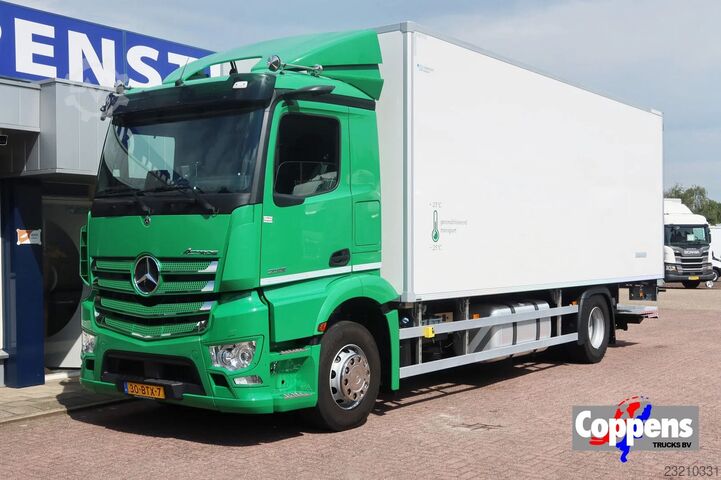 Mercedes-Benz Actros 2136 L Koel/Vries + klep PHARMA ThermokingUT 1200  gr.+25/-25 Mercedes-Benz Actros 2136 L Koel/Vries + klep PHARMA Thermoki...