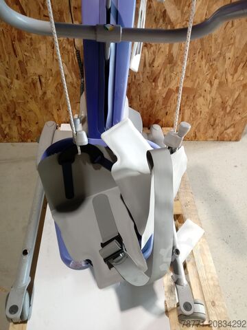 Patient Lift + battery charger Arjohuntleigh Sara Plus