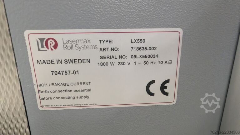 Roll-to-cut-sheet finishing system Lasermax Roll Systems LX550 + LX581
