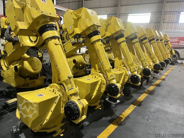 Industrial robot Fanuc M-710iC/70 R-30iB Plus