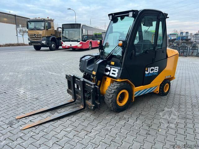 Forklift JCB TLT 35-22E Teletruck / nur 131h! / 2022 / SS