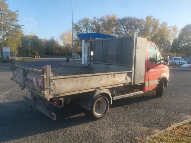 Transporter mit Kipper IVECO Daily 35C13