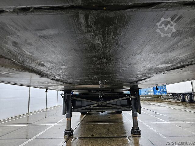 Refrigerated/frozen transport SCHMITZ SKO 24