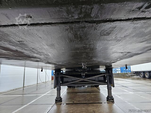 Refrigerated/frozen transport SCHMITZ SKO 24