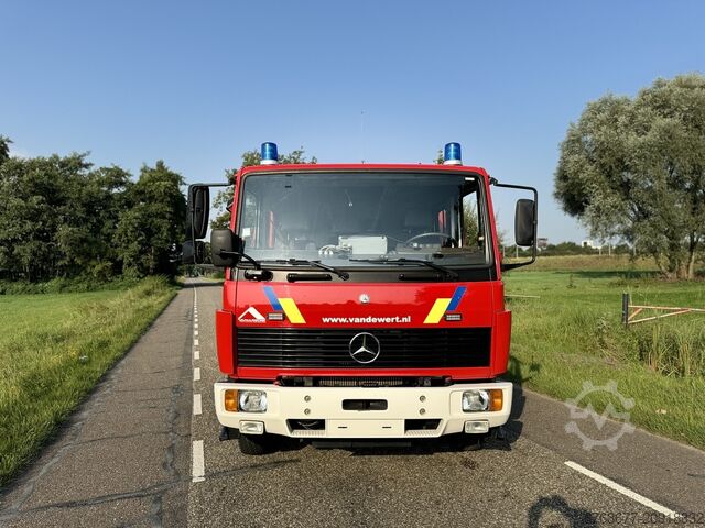 Fire truck MERCEDES 1124 EURO2 1996 MERCEDES-BENZ 1124