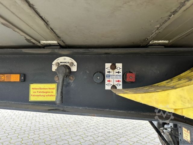 Tipper semitrailer KEMPF SKM 35/3 Thermo Mulde | TÜV NEU